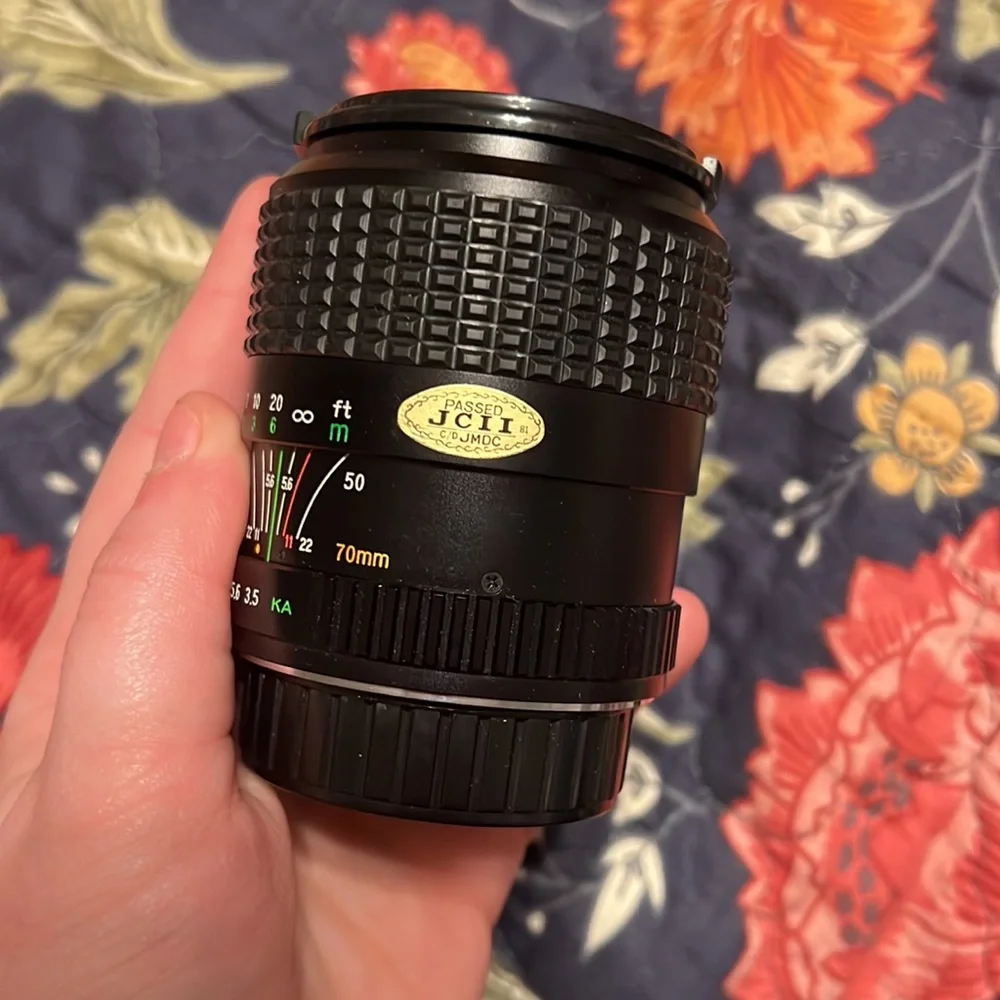 Vintage Ozunon MC Auto Zoom 35-70mm Camera Lens with Case - TESTED